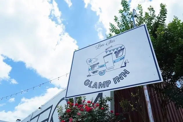 Lone Star Glamp Inn - Dış Mekan