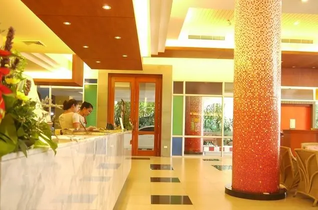 Long Beach Cha-Am Hotel