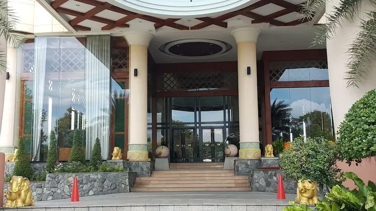 Long Beach Garden Hotel and Pavilions - Dış Mekan