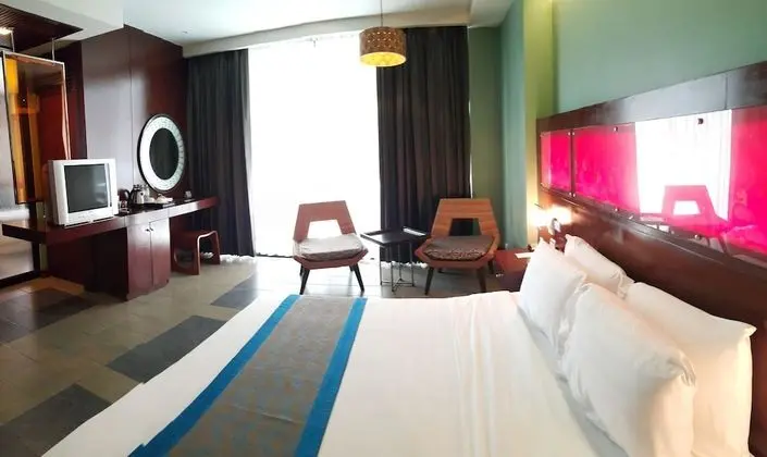Long Beach Garden Hotel and Pavilions - Oda