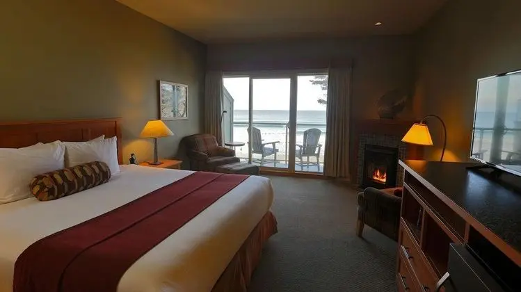 Long Beach Lodge
