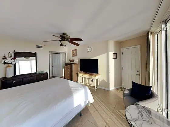 Long Beach Resort Tower II #1203 - Oda