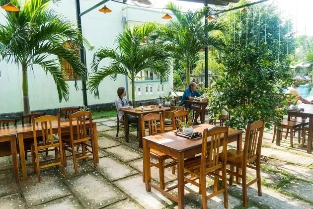 Long Mountain Be Home 5 Resort - Yerinde Yemek