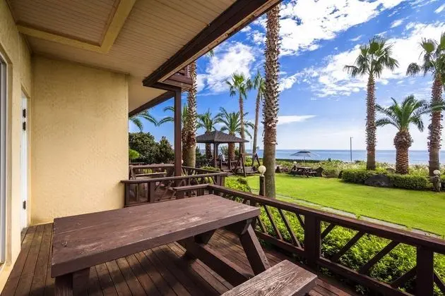 Longbeach Pension