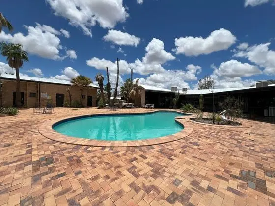 Longreach Outback Adventures - Havuz