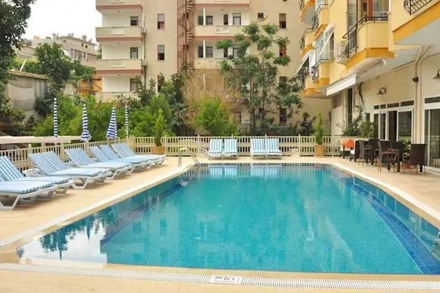 Lonicera City Kleopatra Hotel