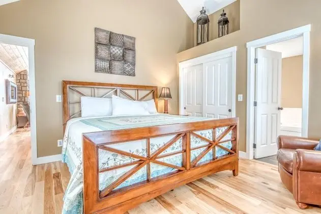 Looking Glass Inn - Oda