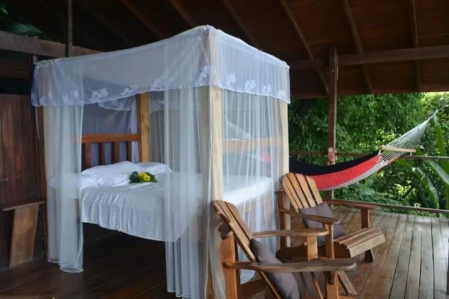The Lookout Inn Lodge