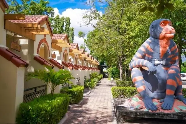 Lopburi Inn Resort