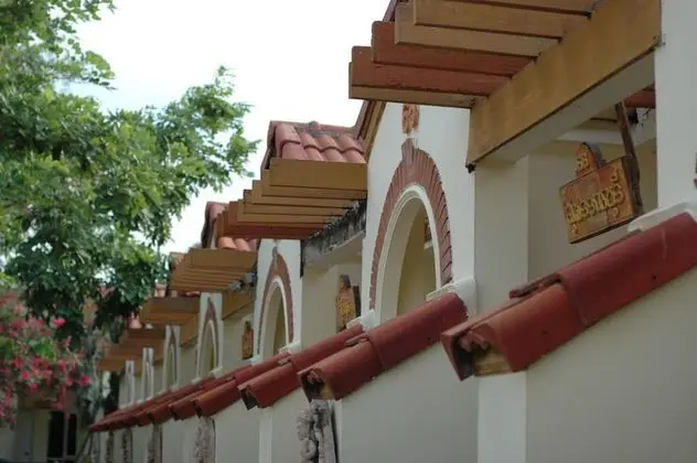 Lopburi Inn