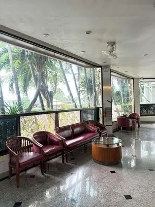 Lopburi Residence Hotel - Lobi