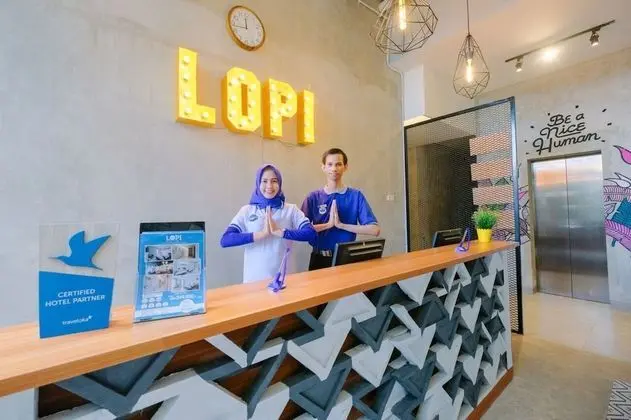 Lopi Hotel - Lobi