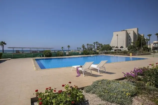 Lordos Sunshore Beachfront Suite