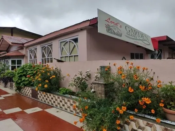 Hotel Lords Garden Glory