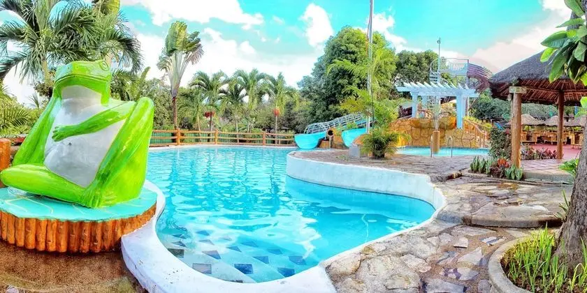 LORELAND FARM RESORT