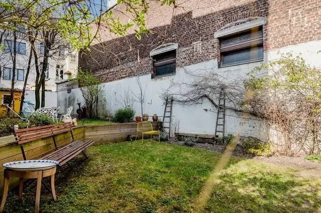 Lorraine Garden residence