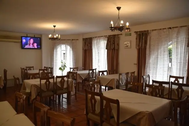 Los Acebos Cangas - Yeme / İçme