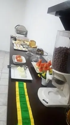 Hotel Los Angeles Aeroporto - Yerinde Yemek