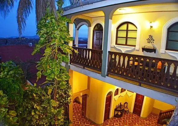 Los Balcones