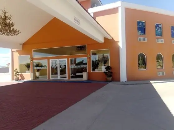 HOTEL LOS CEDROS INN