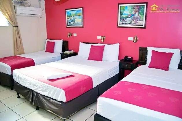 Hotel Los Cisneros