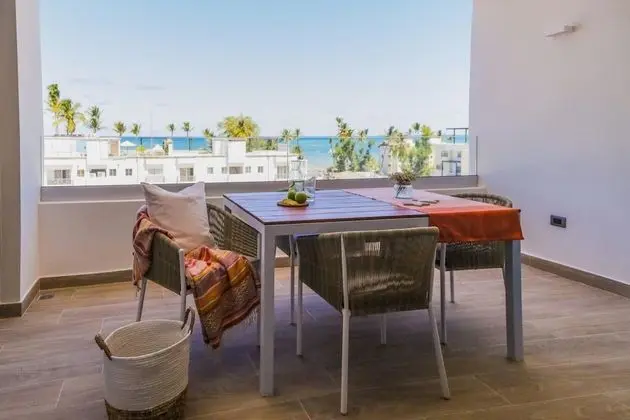 Los Corales Beach Garden Oasis A2