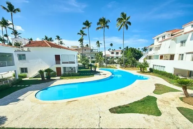 Los Corales Beach Village - Havuz