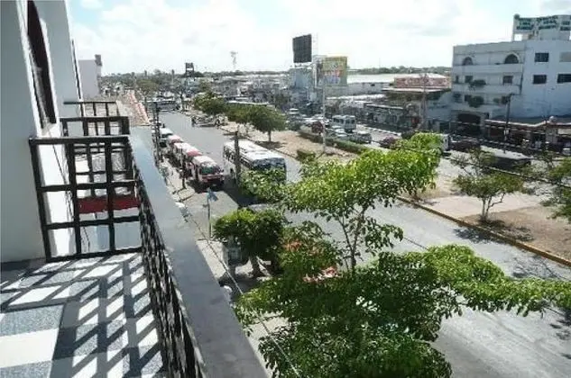 Hotel Los Cuates de Cancun - Dış Mekan