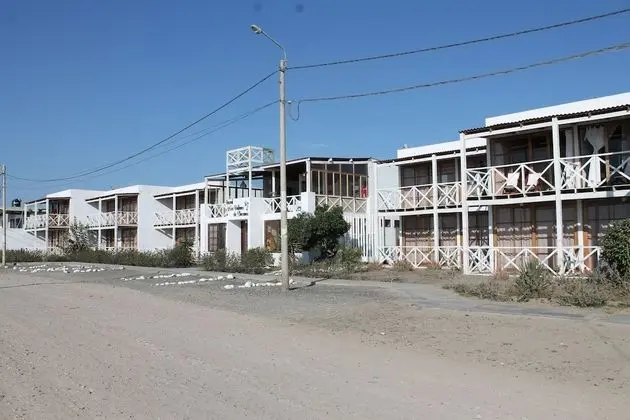 Los Delfines de Chicama - Dış Mekan