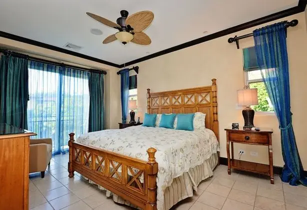 Los Suenos Resort Vista Bahia 3A - Oda