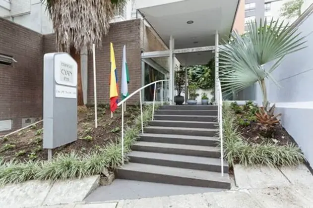 Loslan Real Estate