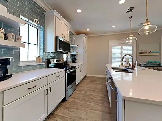 Lost Key Townhomes #14225 - Deja Blue - Mutfak