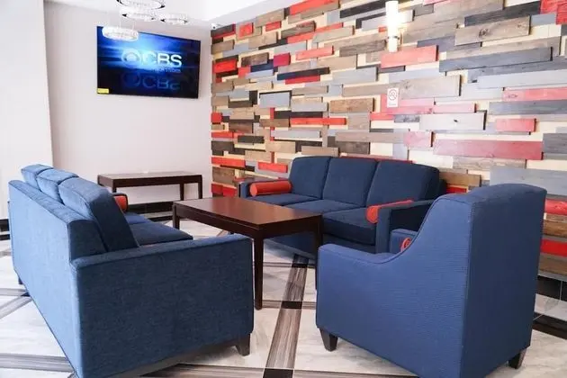 Lotus BLU Inn & Suites - Lobi