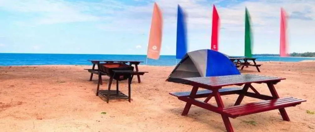 Lotus Desaru Beach Resort & Spa - Plaj