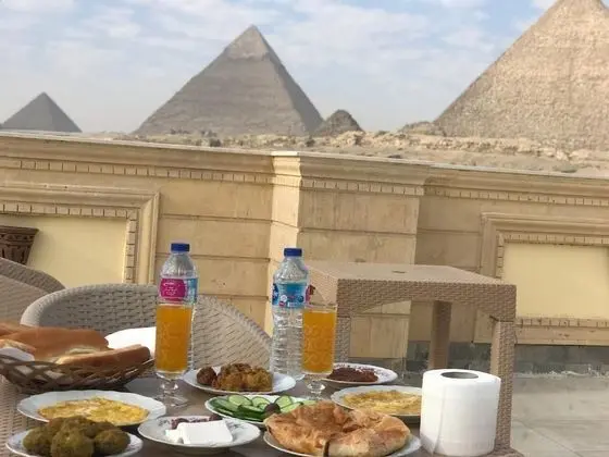 The Lotus Guest House - 3 Pyramids View - Yerinde Yemek