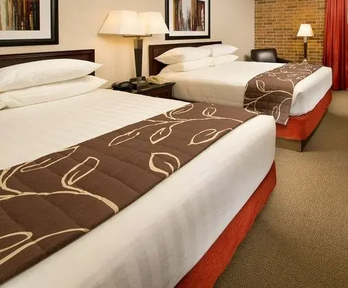 Hotel Lotus Kansas City Merriam - Oda