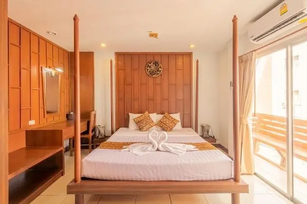 Lotus hotel Patong