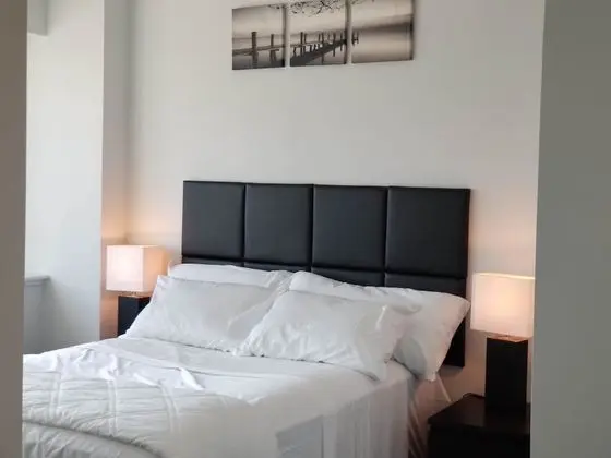 Lotus Suites Woodbridge - İç Mekan