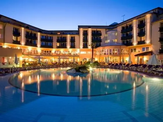 Lotus Therme Hotel & Spa - 1
