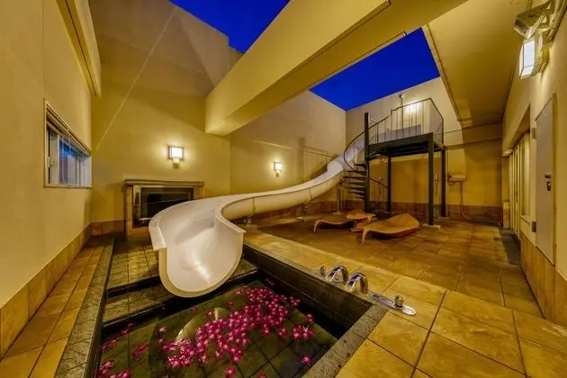 Hotel Lotus Toyonaka - Adults Only - Havuz