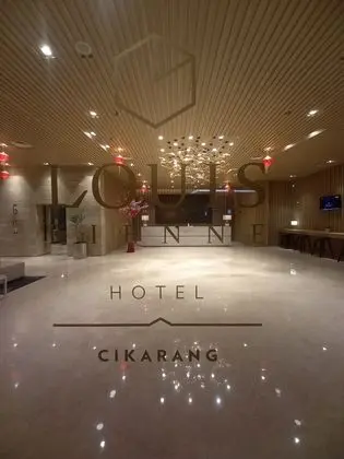 Louis Kienne Chadstone Cikarang