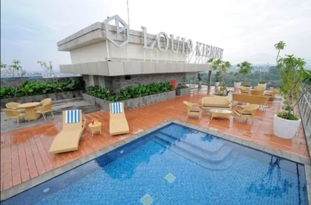 Louis Kienne Hotel Pandanaran - Dış Mekan