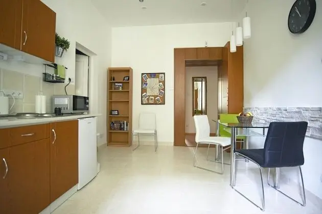 Louisa Apartment - Oda Düzeni