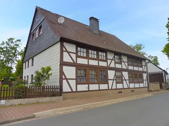 Lounge an der Kirche Hehlen