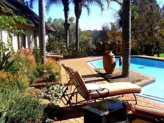 Lourie Lodge - Havuz