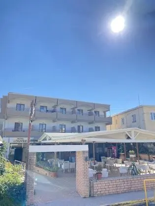 Louvre Hotel - Dış Mekan