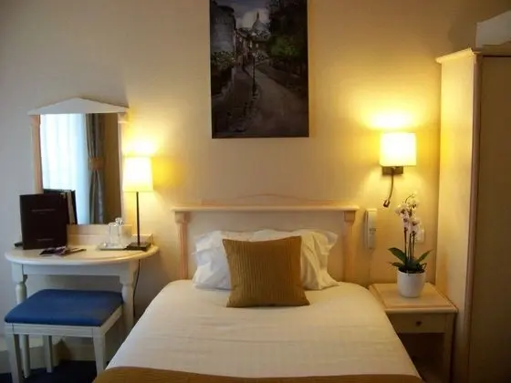 Louvre Sainte Anne Opera