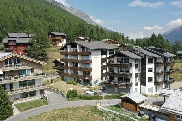 Lovely 1-bed Apartment in Saas-fee
