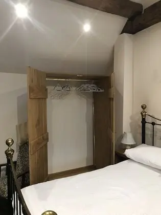 Lovely 1-bed Cottage in Nuneaton