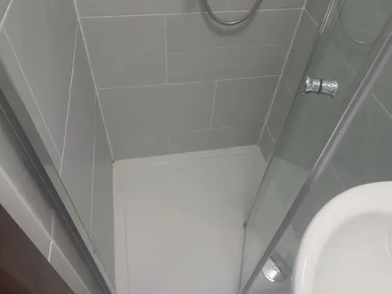 Lovely 1-bed Studio in London - Banyo Tipleri